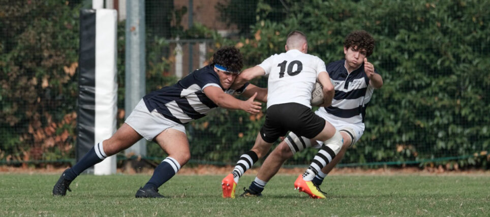 U18. Partita a due colori